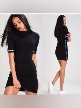 NEW Ivy Park Tshirt Bodycon Logo Seams Fitted Black Athleisure Dress XS